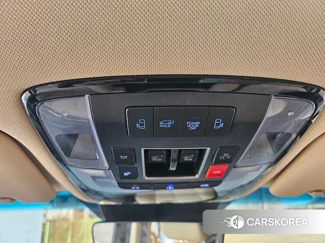 Hyundai Staria 2024 Серый из Кореи, фото 3