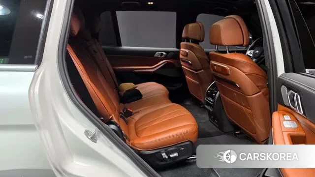 BMW X7 (G07) 2024 Белый из Кореи, фото 3