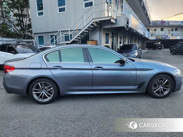 BMW 5 Series (G30) 2020 Серый из Кореи, фото 3