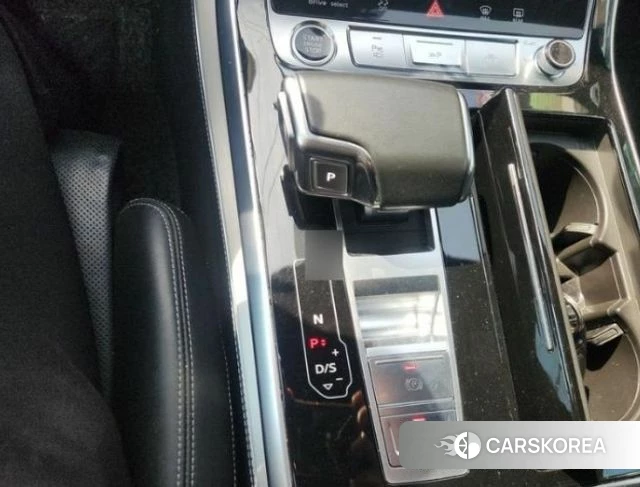 Audi Q8 (4M) 2021 Белый из Кореи, фото 3
