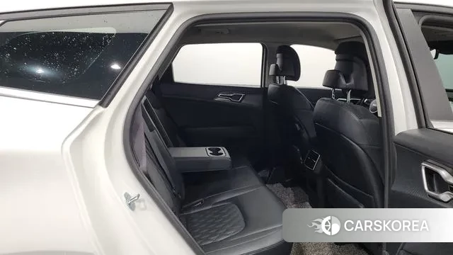 Kia Sportage 5th Generation 2023 Белый из Кореи, фото 3