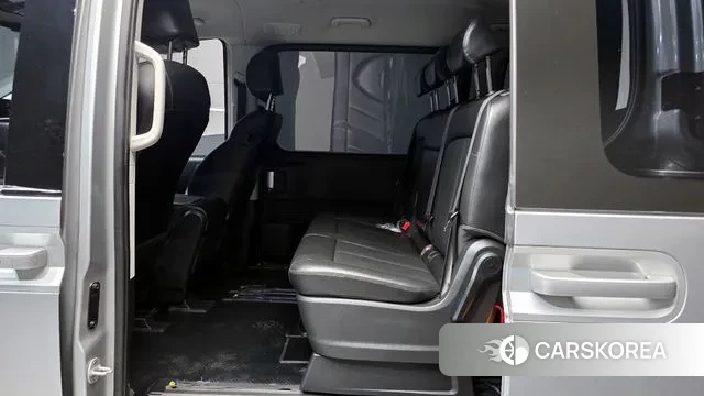 Hyundai Staria 2022 Серебряный из Кореи, фото 3