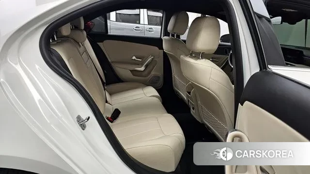 Mercedes-Benz A-Class W177 2024 Белый из Кореи, фото 3