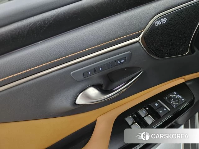 Lexus ES300h 7th generation 2025 Песочный из Кореи, фото 3