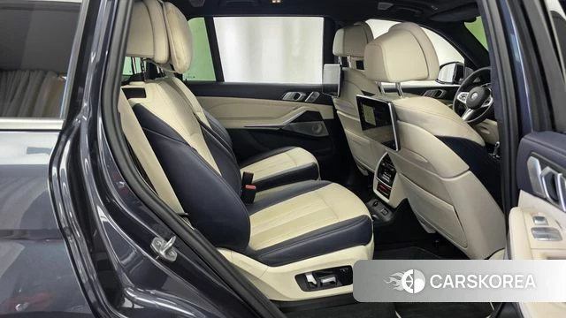 BMW X7 (G07) 2021 Серый из Кореи, фото 3