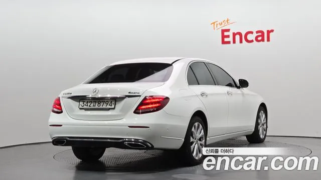 Mercedes-Benz E-Class W213 2018 Белый из Кореи, фото 3