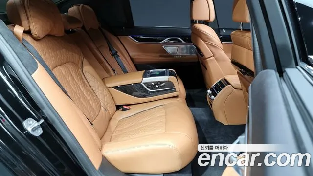 BMW 7 Series (G11) 2022 Черный из Кореи, фото 3