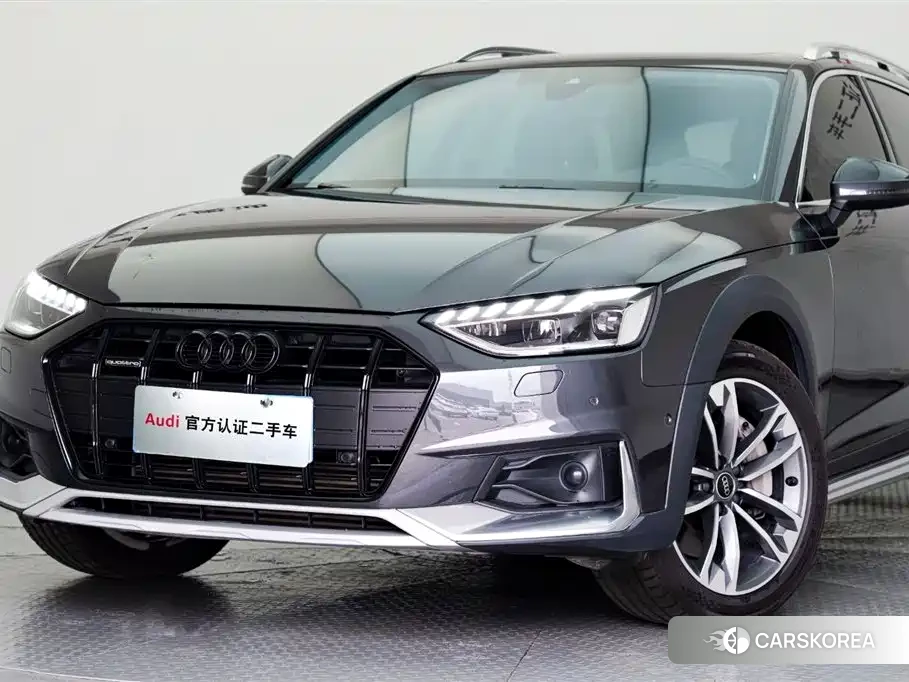 Audi A4L 2024 Silver/gray из Китая, фото 3