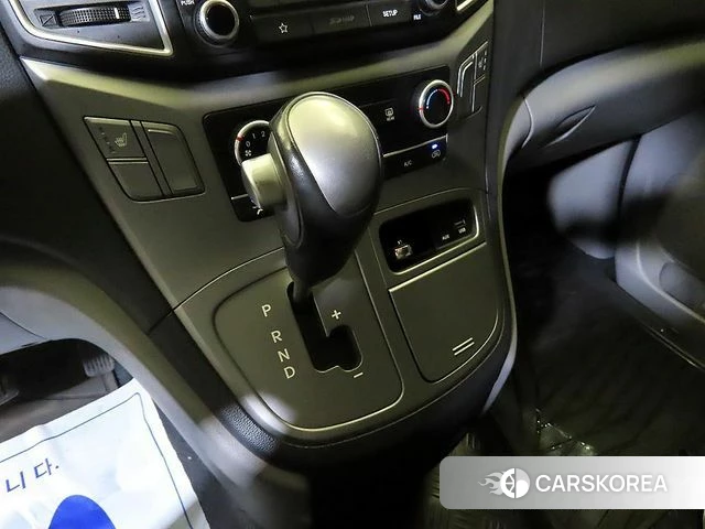 Hyundai The New Grand Starex 2018 Серебристо-серый из Кореи, фото 3
