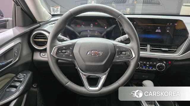 Chevrolet (GM Daewoo) Trax Crossover 2024 Черный из Кореи, фото 3