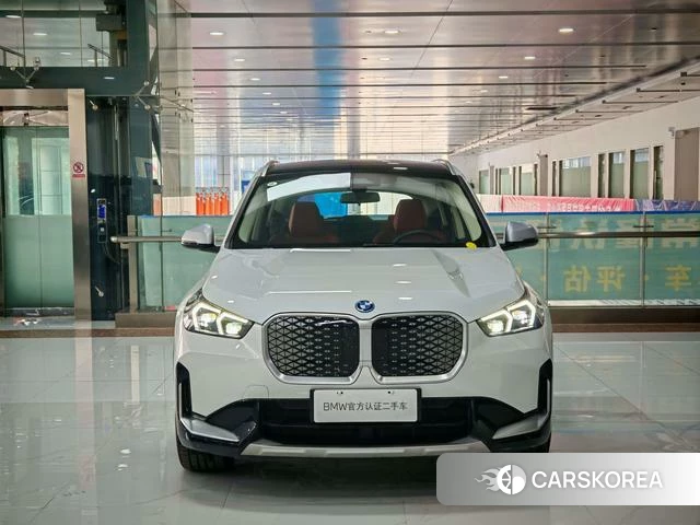 BMW iX1 2024 Белый из Китая, фото 3