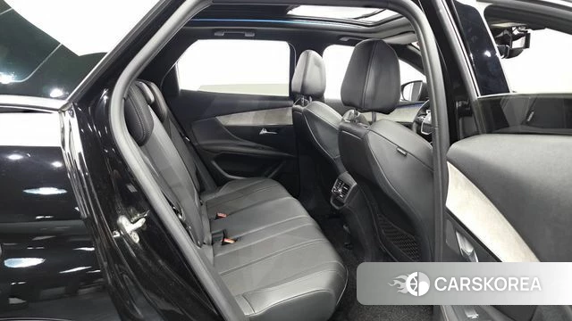 Peugeot 3008 second generation 2022 Черный из Кореи, фото 3