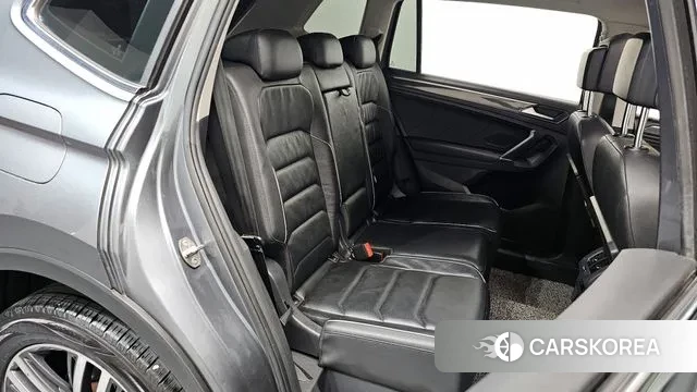 Volkswagen Tiguan Allspace 2018 Серый из Кореи, фото 3