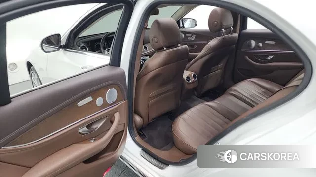 Mercedes-Benz E-Class W213 id 3494205 из Кореи 3