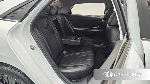 Hyundai Avante (CN7) 2022 Белый из Кореи, фото 3