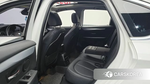BMW 2 Series Active Tourer (F45) 2019 Белый из Кореи, фото 3