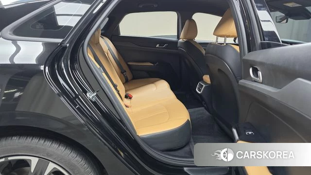 Kia K5 3rd generation 2023 Черный из Кореи, фото 3