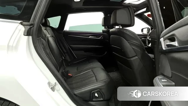 BMW 6 Series GT (G32) 2022 Белый из Кореи, фото 3