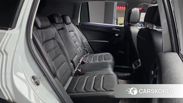 Volkswagen Tiguan second Generation 2022 Белый из Кореи, фото 3