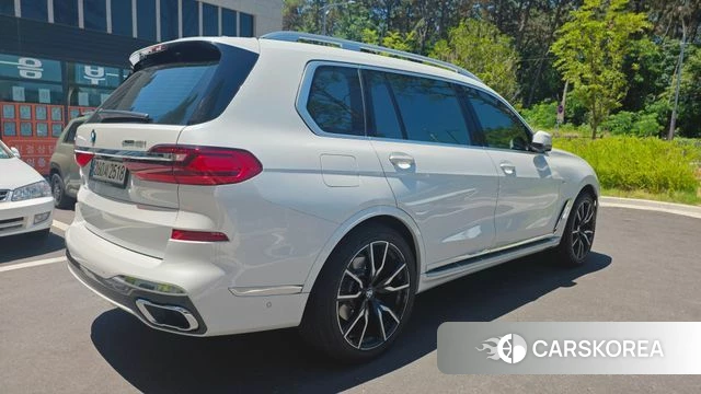 BMW X7 (G07) 2022 Белый из Кореи, фото 3