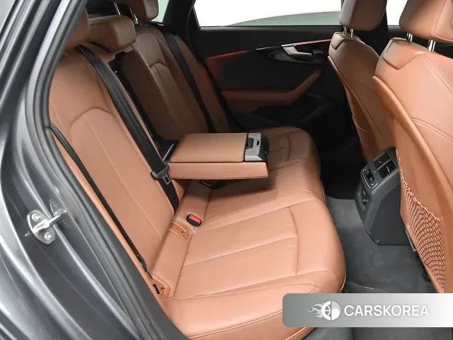 Audi A4 (B9) 2022 Серый из Кореи, фото 3
