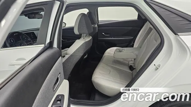 Hyundai Avante (CN7) 2022 Белый из Кореи, фото 3