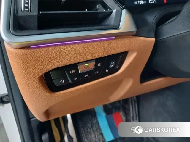 BMW 3 Series (G20) 2022 Белый из Кореи, фото 3