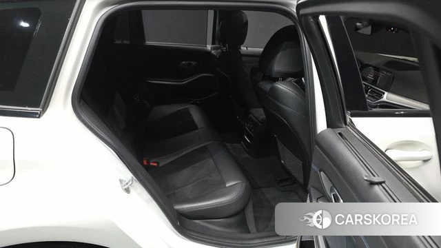 BMW 3 Series (G20) 2021 Белый из Кореи, фото 3