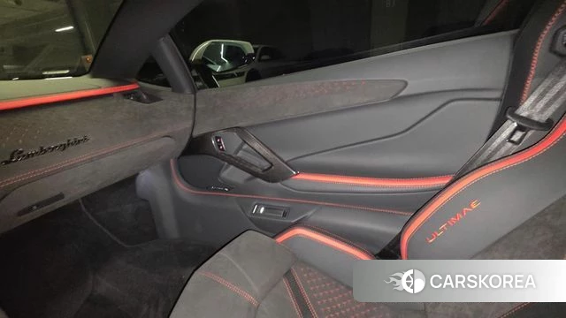 Lamborghini Aventador 2022 Белый из Кореи, фото 3