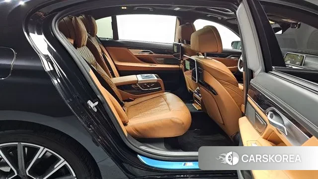 BMW 7 Series (G11) 2021 Черный из Кореи, фото 3