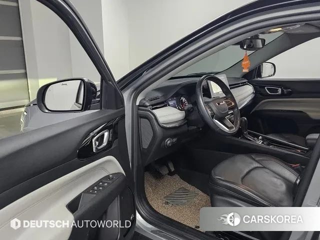 Jeep Compass 2nd Generation 2022 Серебристо-серый из Кореи, фото 3