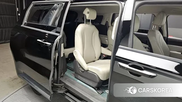 Kia Carnival 4th generation 2021 Черный из Кореи, фото 3