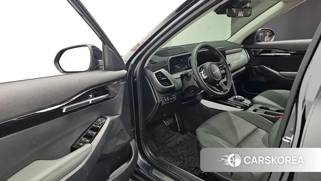 Kia The New Seltos 2023 Серый из Кореи, фото 3