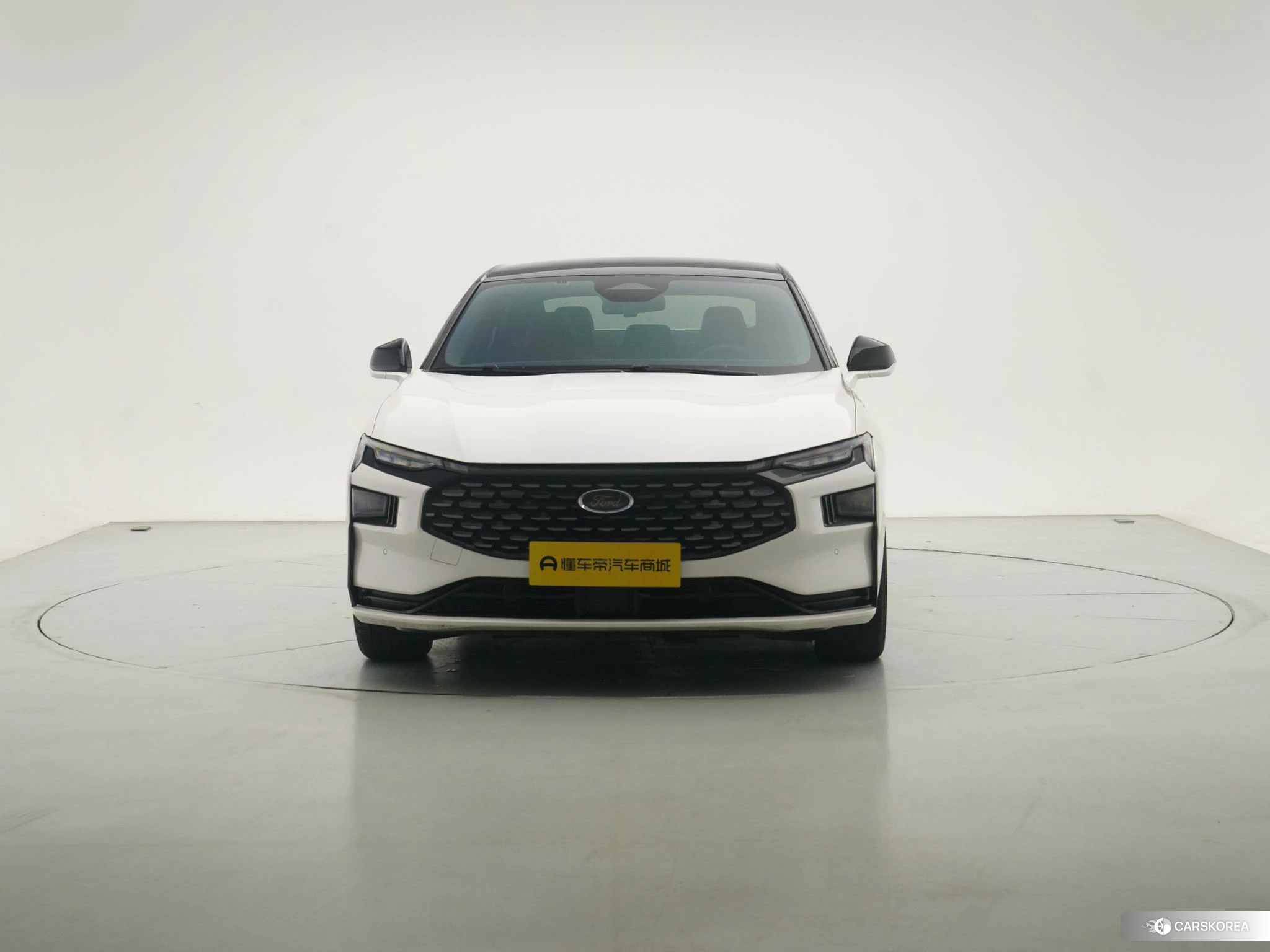 Ford Mondeo 2022 Белый из Китая, фото 3