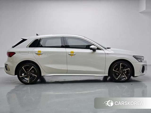 Audi A3 2023 Белый из Китая, фото 3