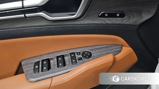 Kia Sportage 5th Generation Hybrid 2023 Белый из Кореи, фото 3