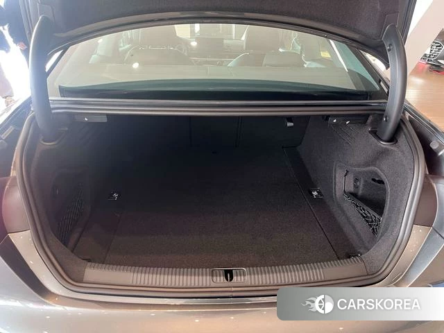 Audi A5 2024 Темно-серый из Китая, фото 3