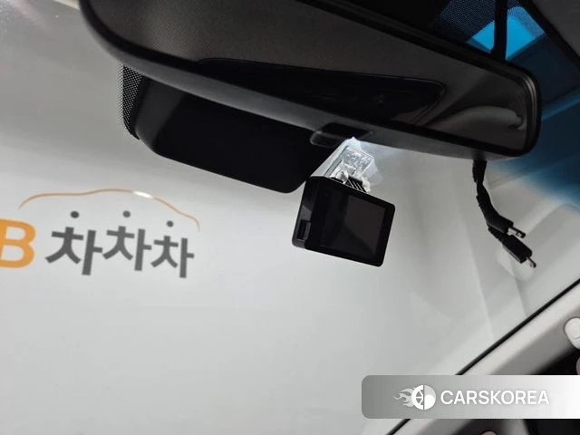 Hyundai Staria 2022 Серебристо-серый из Кореи, фото 3