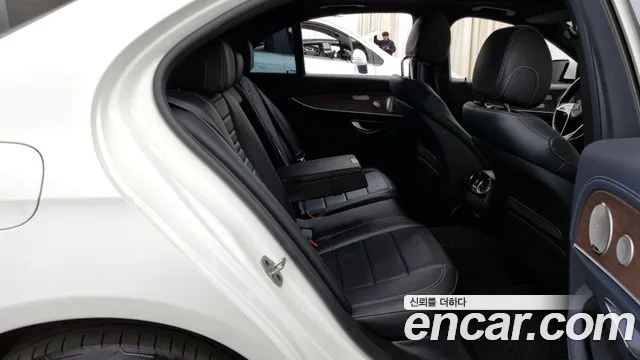 Mercedes-Benz E-Class W213 id 2508718 из Кореи 3