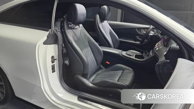 Mercedes-Benz E-Class W213 2022 Белый из Кореи, фото 3
