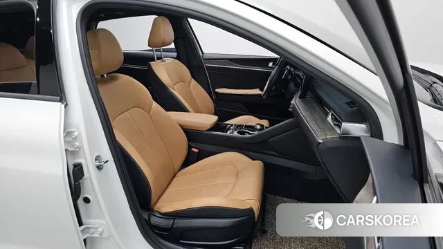 Kia K5 3rd generation 2022 Белый из Кореи, фото 3