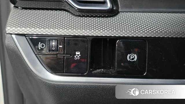 Kia Sportage 5th Generation 2023 Белый из Кореи, фото 3
