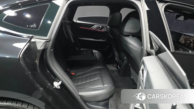 BMW i4 2023 Черный из Кореи, фото 3