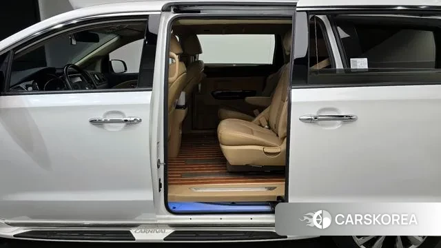 Kia The New Carnival 2018 Белый из Кореи, фото 3