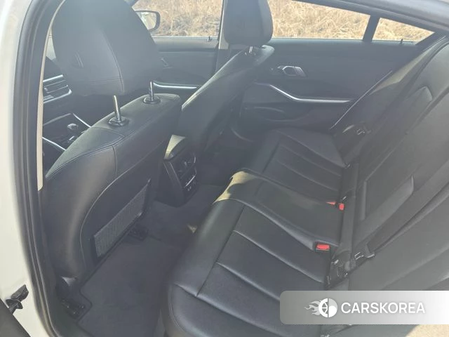 BMW 3 Series (G20) 2019 Белый из Кореи, фото 3