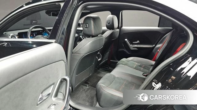 Mercedes-Benz A-Class W177 2024 Черный из Кореи, фото 3