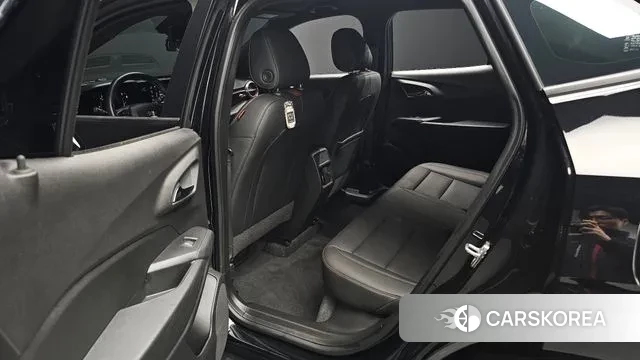 Chevrolet (GM Daewoo) Trax Crossover 2023 Черный из Кореи, фото 3