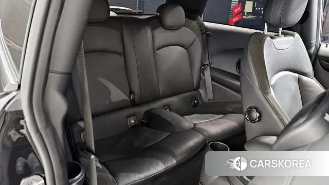 Mini Cooper Electric 2022 Черный из Кореи, фото 3