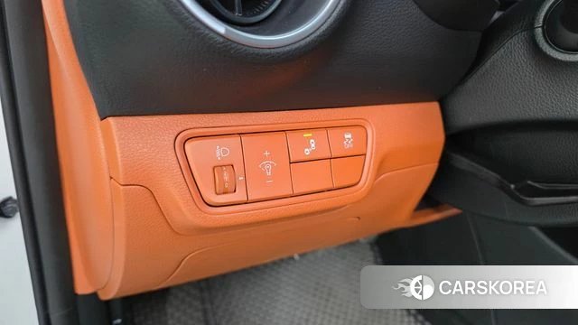 Kia The New K3 2nd generation 2023 Белый из Кореи, фото 3