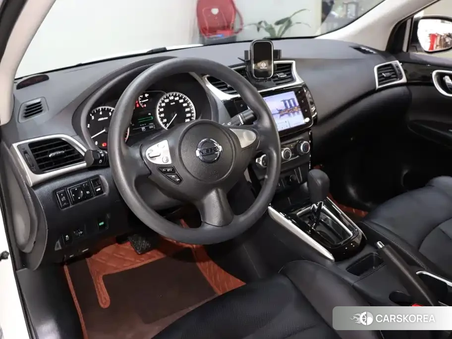 Nissan Sylphy 2025 Белый из Китая, фото 3